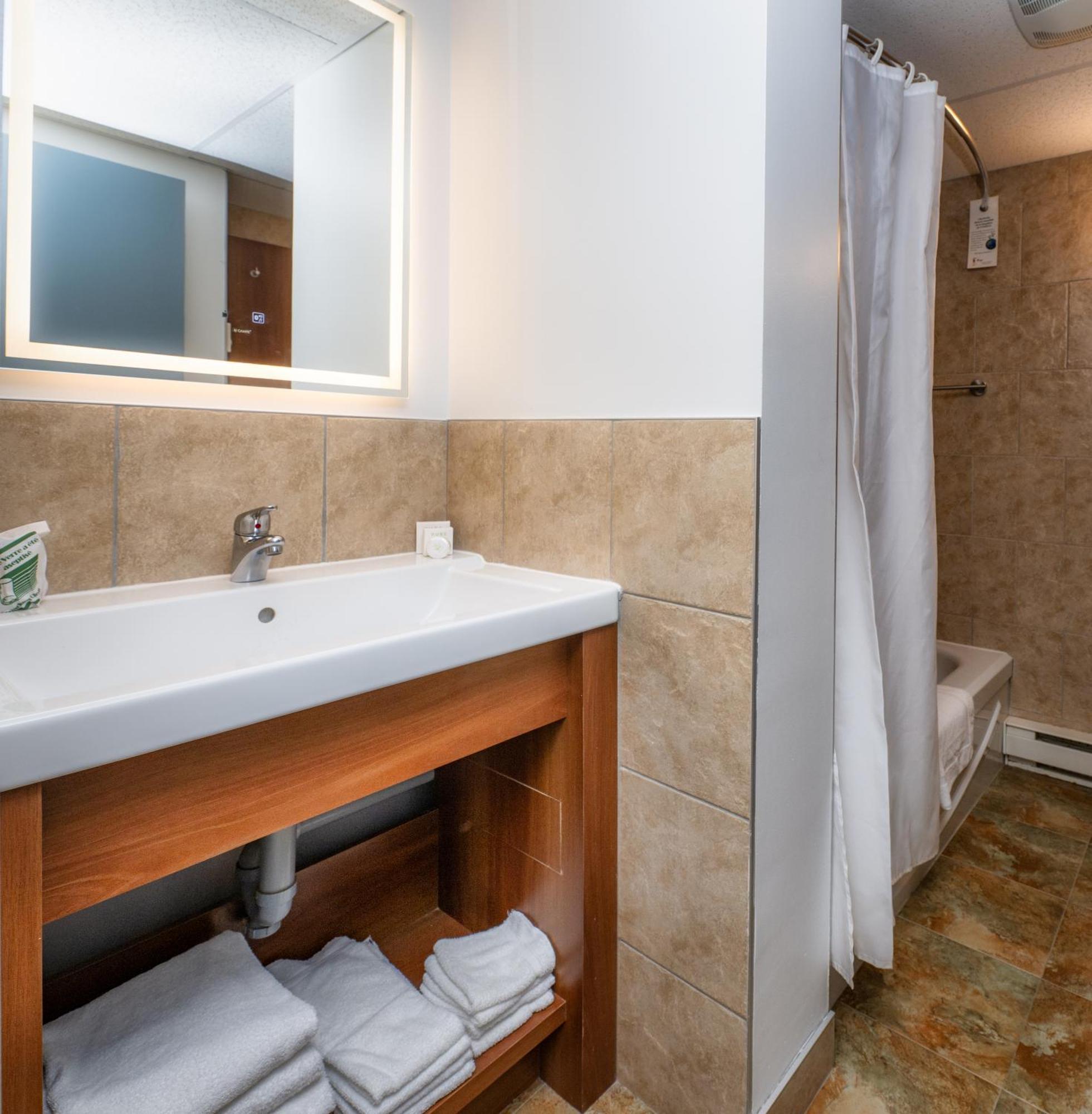 Clarion Pointe La Malbaie Hotell Eksteriør bilde